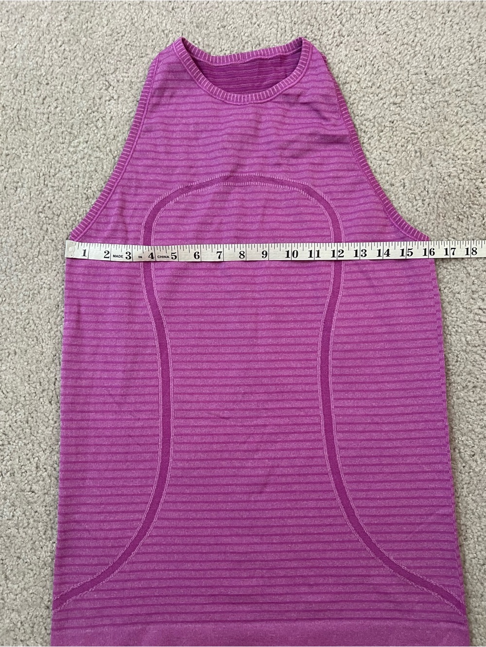 Lululemon Swiftly Tech High Neck Tank Top size 8 - Picture 3 of 7